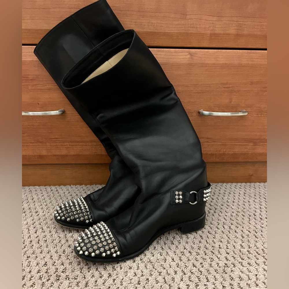 Louboutin boots 39